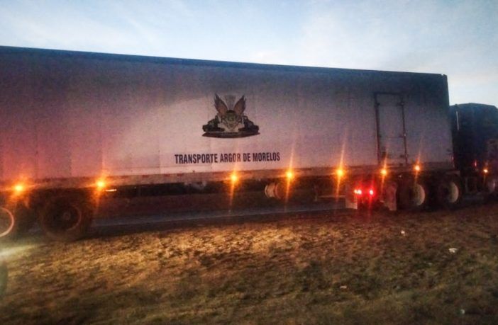Recuperan en Tizayuca un tractocamión robado