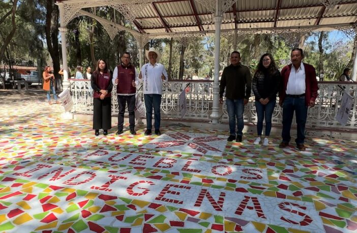 Parque de Ixmiquilpan cobra nueva vida con materiales reciclables